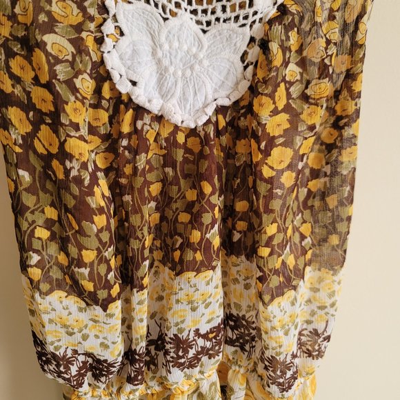 Top - Picture 3 of 3